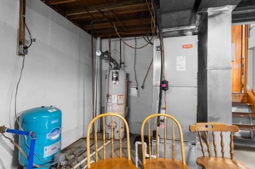 338 Crestway Rd, Englewood OH  45315-9702 exterior