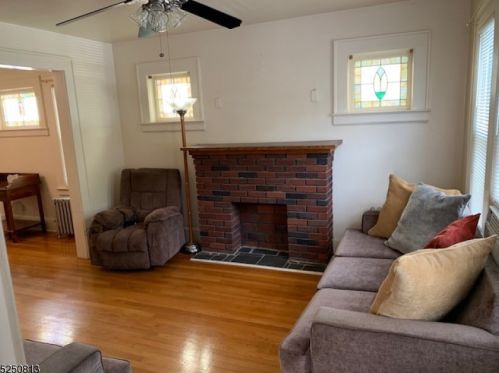 115 Conover Ave, Nutley, NJ 07110-3309