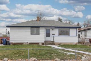 1528 Rockwell Ave, Spokane WA  99207-4448 exterior