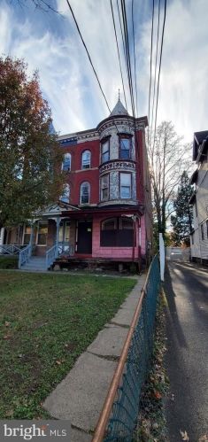 715 State St, Trenton, NJ 08618-5417