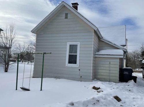 421 Glendale Ave, Tomah, WI 54660-2137
