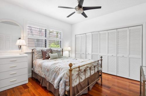 6670 Newport Lk Cir, Boca Raton FL 33496-3001 exterior