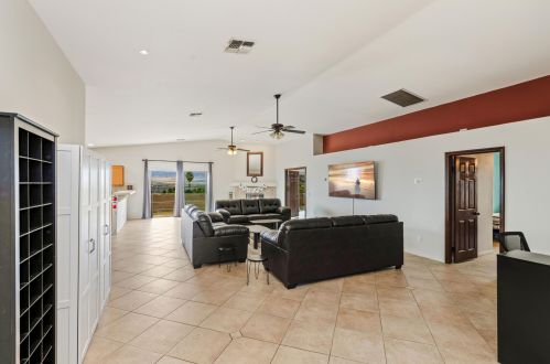 9805 Verbena Dr, Desert Hot Springs CA  92240-1908 exterior