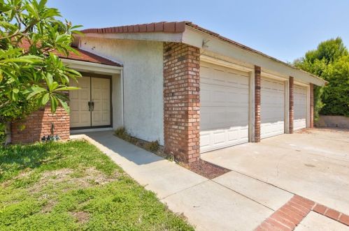 153 Amberwood Dr, Walnut, CA 91789-2463