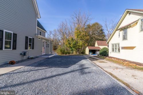 511 4th St, Laurel DE  19956-1506 exterior