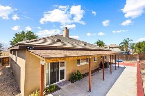 245 San Remo Ave, San Jacinto CA  92582-3082 exterior