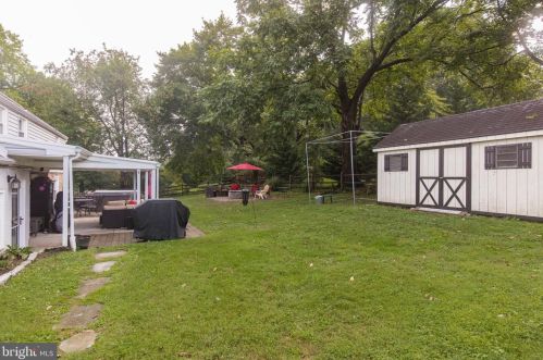 2304 Coles Blvd, Norristown PA  19401-1975 exterior