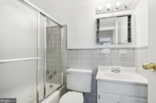 4600 Connecticut Ave, Washington DC  20008-5739 exterior