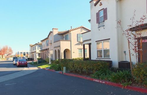 8178 Crystal Walk Cir, Elk Grove, CA 95758-8079