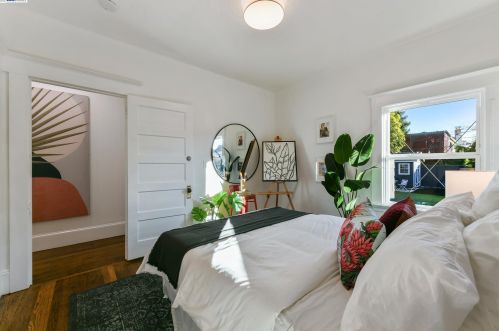 733 59th St, Oakland CA 94609-1417 exterior