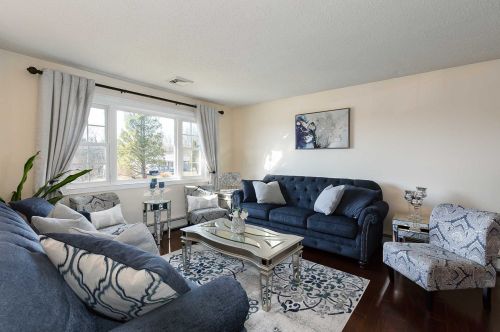 6 Rockledge Rd, Poughkeepsie NY 12601-6203 exterior