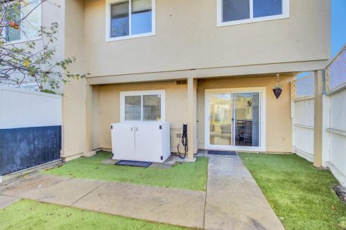 4200 Comet Cir, Union City CA 94587-4026 exterior