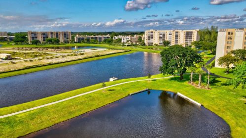 14575 Bonaire Blvd, Delray Beach FL  33446-1700 exterior