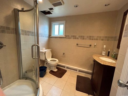 1207 Jefferson Ave, West Islip NY  11795-1706 exterior