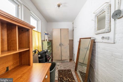 1424 Jackson St, Philadelphia PA 19145-3617 exterior