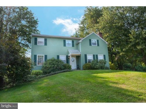 1330 Ridgeview Cir, Downingtown, PA 19335-3625