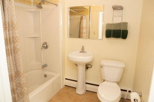 698 Dogwood Rd, Walnutport PA 18088-9522 exterior