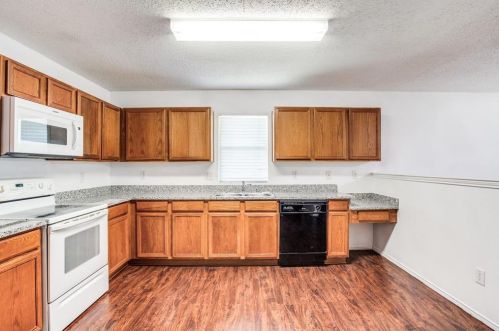 8117 Montecito Dr, Denton TX  76210-3426 exterior