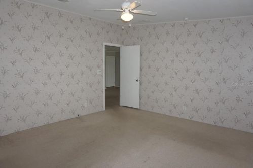 559 Lindsey Dr, Lakeland FL  33809-7238 exterior