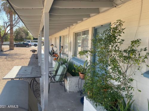 716 5th Ave, Mesa, AZ 85210-2366