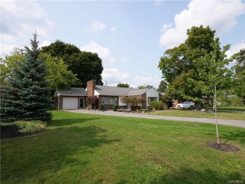 58 Farber Ln, Buffalo, NY 14221-5704