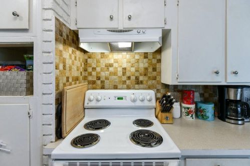 5617 Wedgmont Cir, Fort Worth TX  76133-2801 exterior