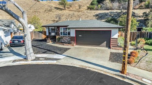 722 Archcliff Ct, Hayward, CA 94544-7709