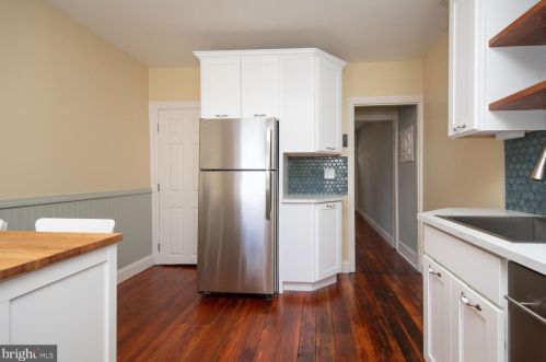 28 Manheim St, Philadelphia PA  19144-2943 exterior