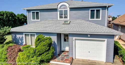 3 Toronto Dr, Bricktown, NJ 08723-7531