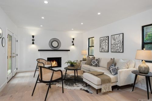 4070 Bakman Ave, North Hollywood CA  91602-3302 exterior