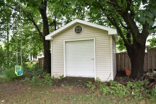 10120 Norwich Ave, Milwaukee WI 53228-2020 exterior