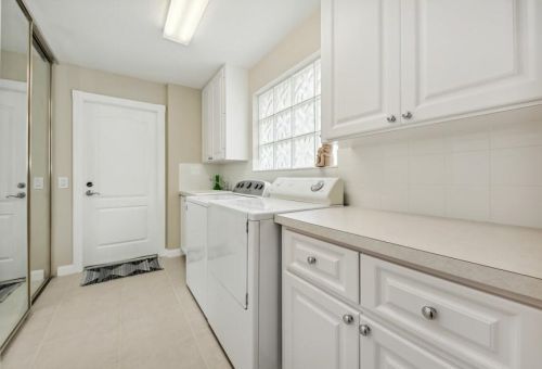 7718 Pine Island Way, West Palm Beach FL  33411-5802 exterior