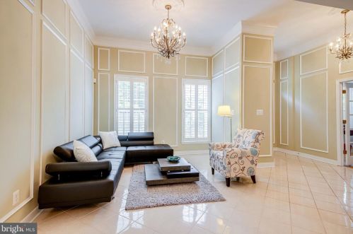 9517 Moonen Bay Ln, Bristow VA  20136-3515 exterior