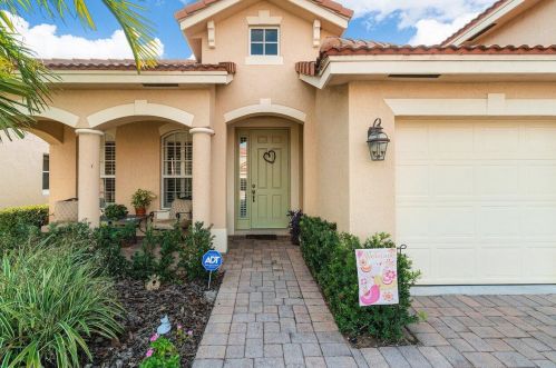 7726 Heritage Blvd, Hobe Sound, FL 33455-7800