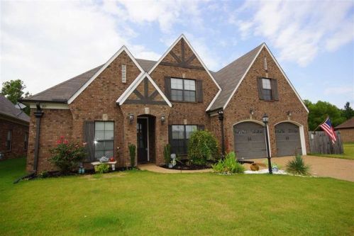 215 Whispering Creek Dr, Somerville, TN 38060-4668