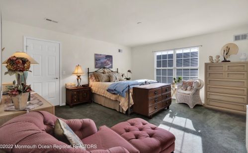 88 Enclave Blvd, Lakewood NJ  08701-5783 exterior