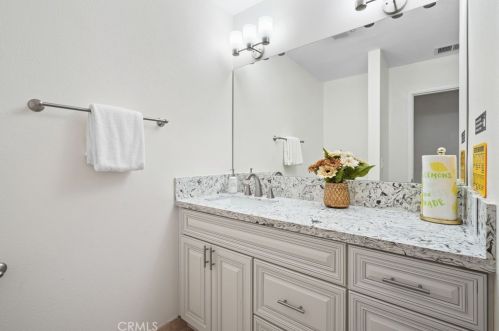 644 Mariposa Dr, Redlands CA  92373-7354 exterior