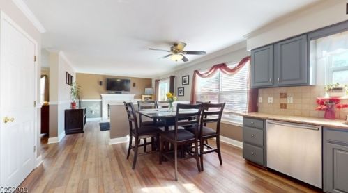 326 Angle Ave, Manville NJ  08835-2318 exterior