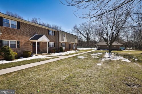 203 Hampton Xing, Southampton, PA 18966