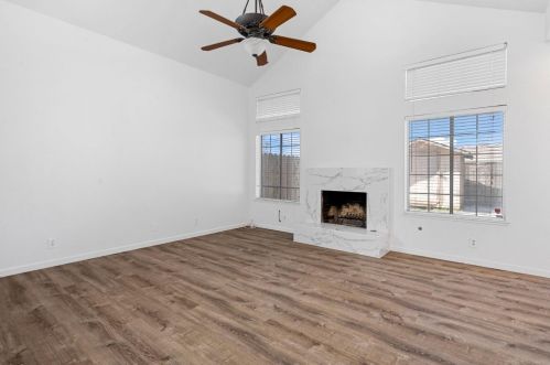 1285 Burgundy Ln, Manteca CA  95337-6874 exterior