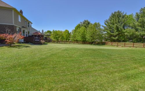 1806 Grovepointe Dr, Florence, KY 41042-4306