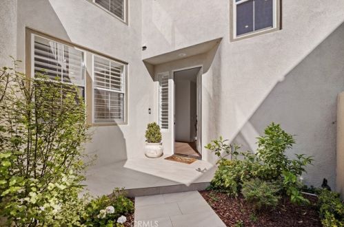52 Brigmore Aisle, Irvine, CA 92603-5733