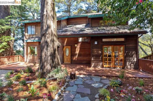 6227 Ascot Dr, Oakland, CA 94611-2528