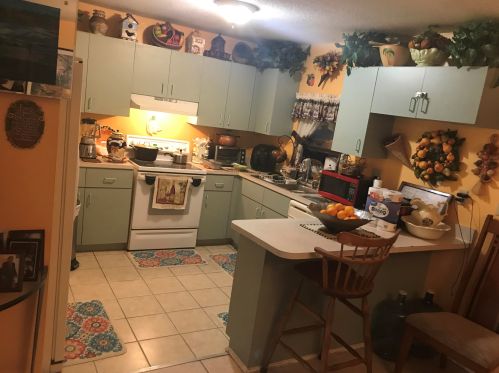 1671 Mistletoe St, Fort Pierce, FL 34983-4018