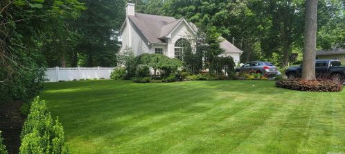 30 Frances Blvd, Holtsville, NY 11742-1019
