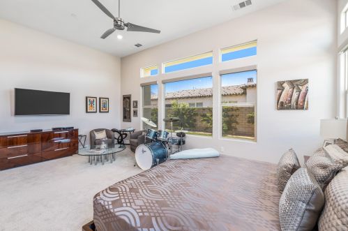 54885 Madagascar Way, La Quinta CA  92253-8077 exterior