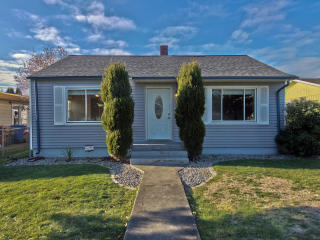 7240 Prospect St, Tacoma, WA 98409-5946
