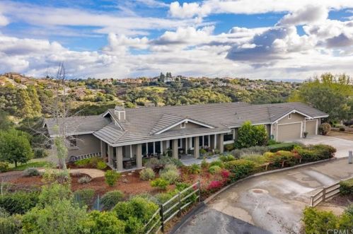 184 Andre Dr, Pismo Beach, CA 93420-1432