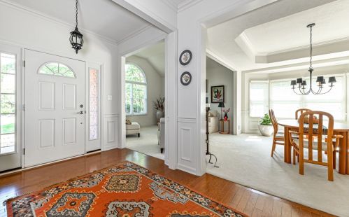 242 Estates Dr, Gibsonia, PA 15044-9102
