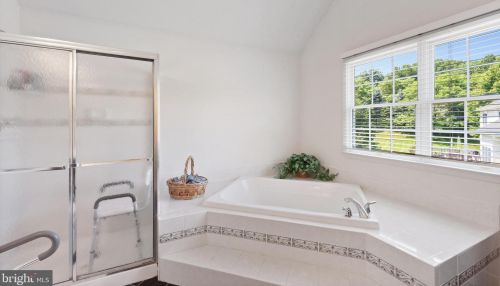 10 Rose Tree Dr, Glen Mills PA  19342-1788 exterior